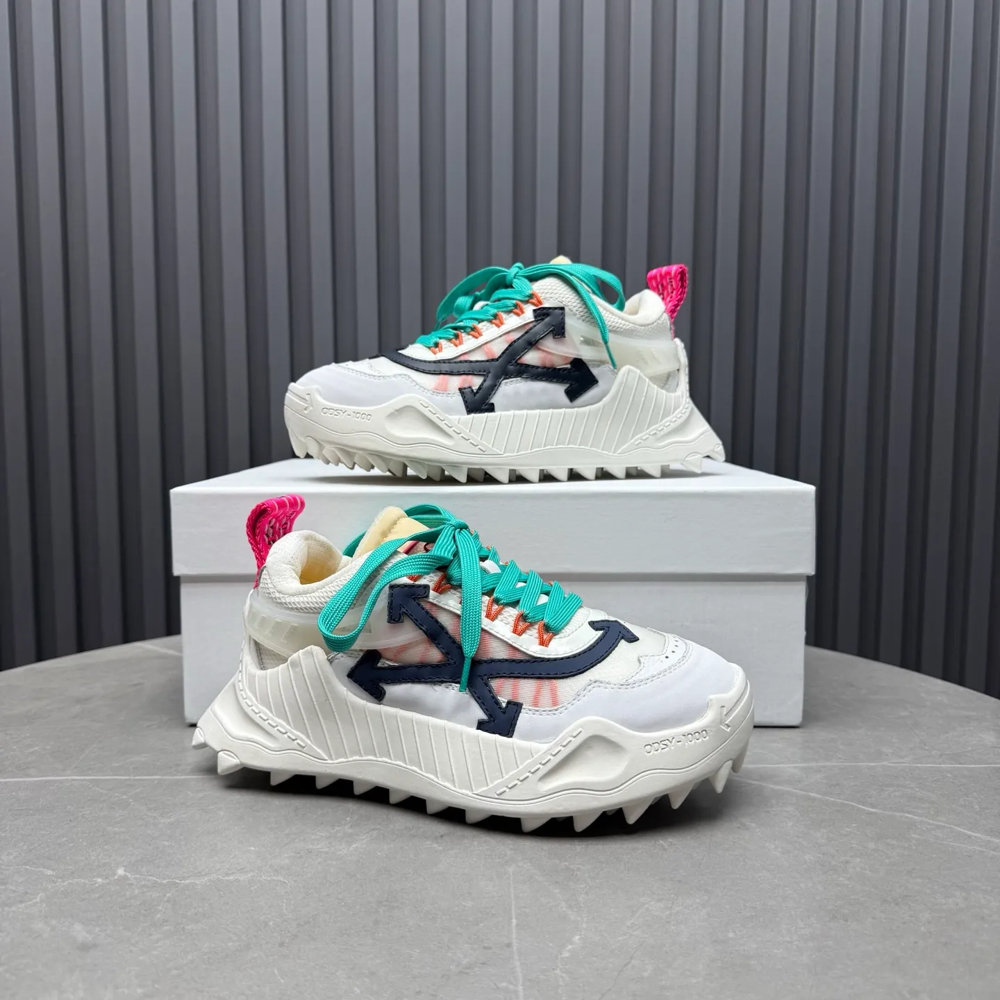 💰¥660 Trendy brand OFF WHITE classic popular style, combination outsole, official website original version 1:1 development top replica, ️Selected imported high mercerized frosted cowhide stitching breathable mesh ✔️Breathable lining, breathable and comfortable, simple and personalized design, official website rubber outsole, code number: ⚡️Couple style ⚡️35-40 women's model, 39-46 men's model (46 customized)